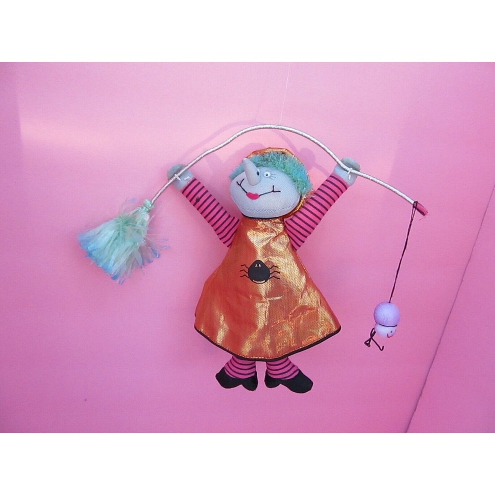 Vintage RARE RUSS BERRIE Judy Lynn Collection Spider Witch Hanger Holding Broom